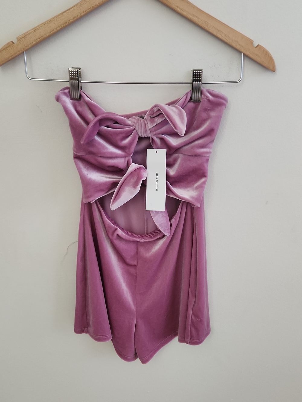 NWT Urban Outfittera Velvet Bow-Front Cut Out Tube Top Romper - Pink XS - Picture 3 of 8